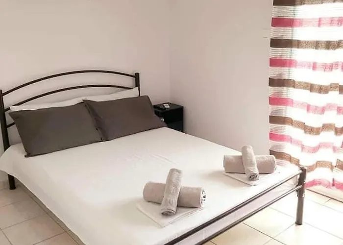 Kostas Apartamento Néa Péramos